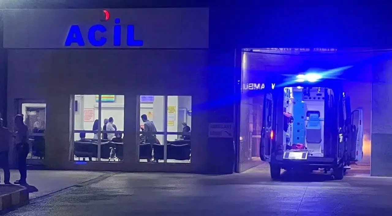Kontrolden çıkan iki otomobil çarpıştı: 5 yaralı
