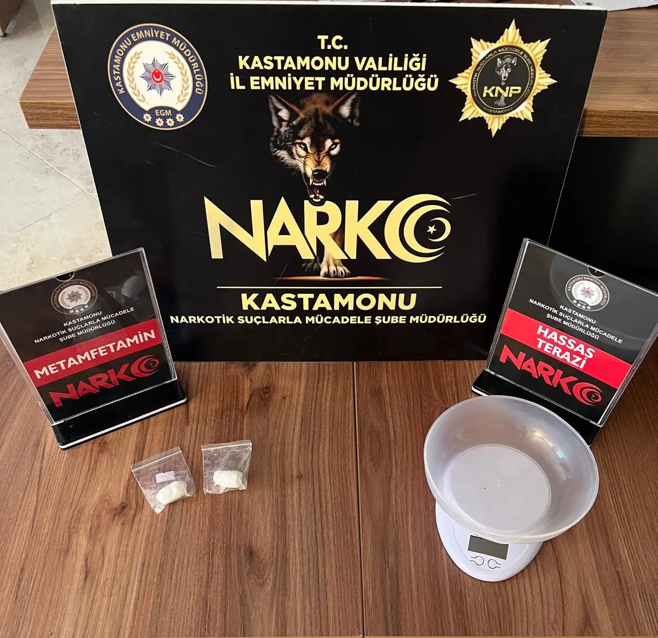Polisten uyuşturucu operasyonu