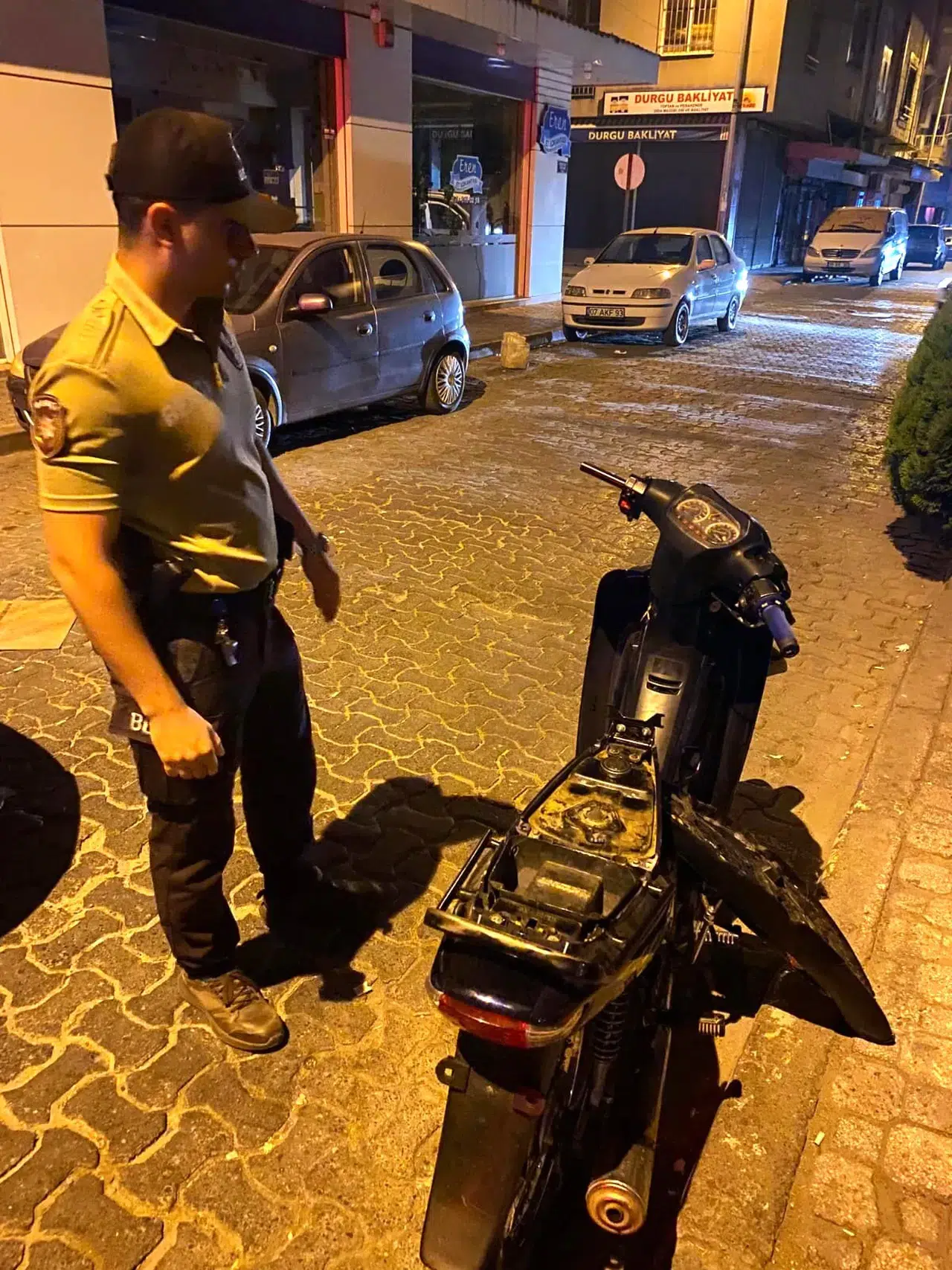 Turgutlu'da çalıntı motosikleti bekçiler yakaladı