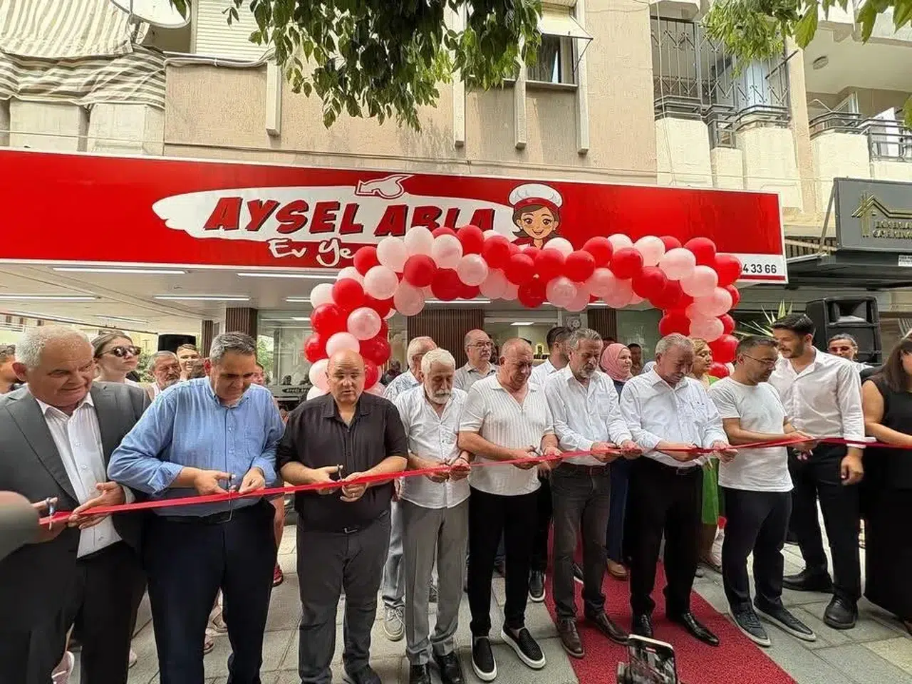 Kadın girişimci Aysel Özen yeni işyerini açtı