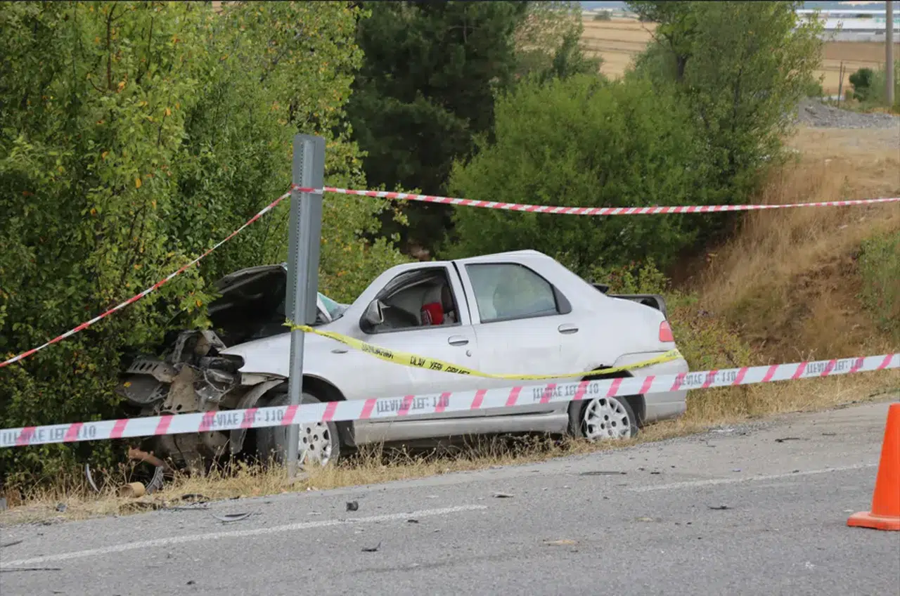 Otomobil ile hafriyat kamyonu çarpıştı: 1 ölü