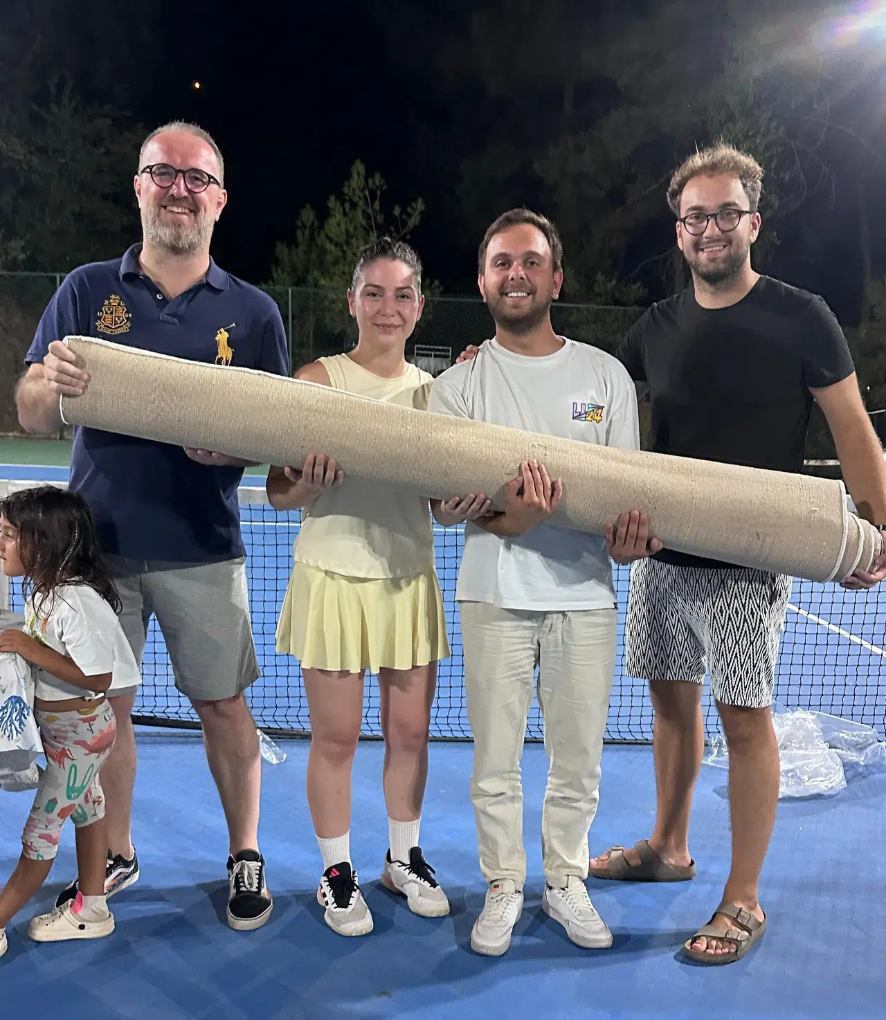 Manisa'da tenis şampiyonları ödüllendirildi