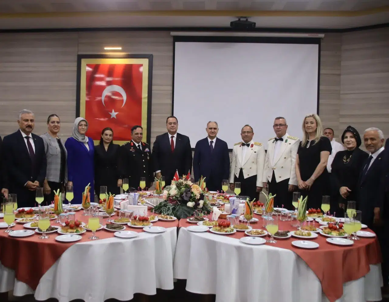Manisa'da 30 Ağustos Zafer Bayramı resepsiyonu