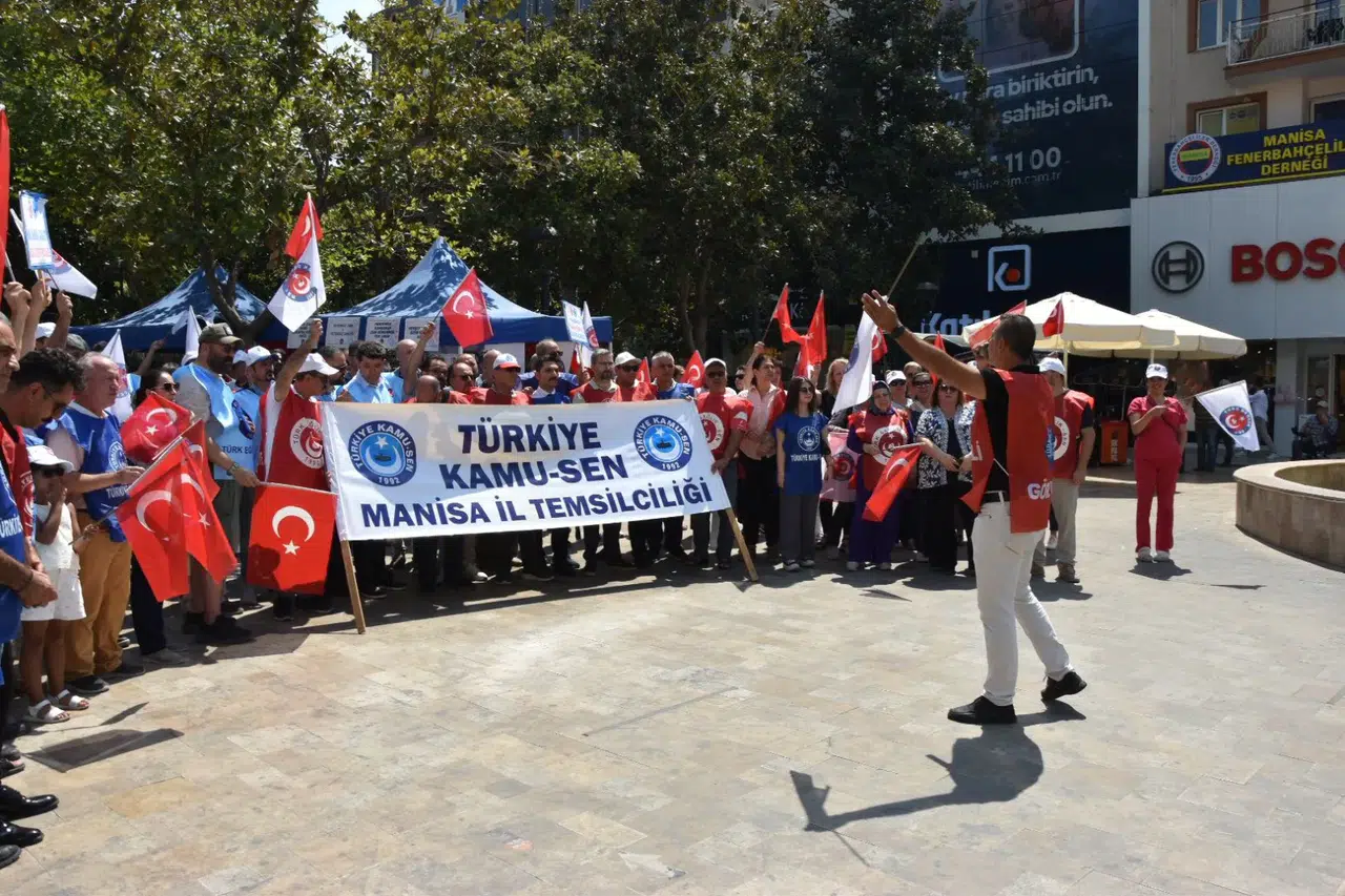 TÜRKİYE KAMU SEN İŞ BIRAKTI