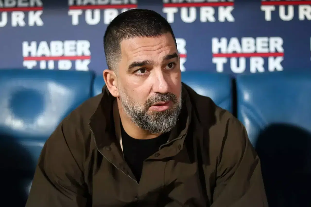 Arda Turan açtı ağzını yumdu gözünü