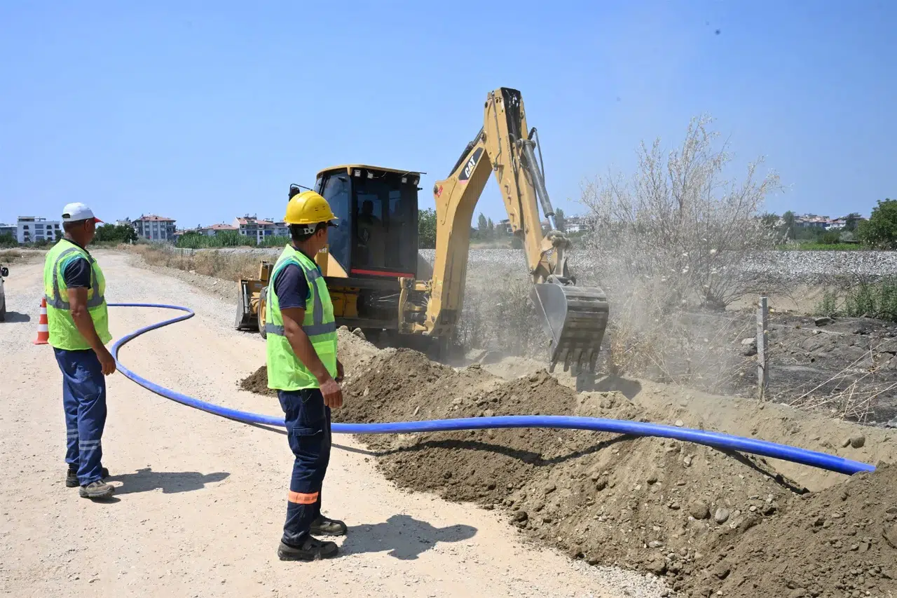 Çukuroba mahallesinde altyapı sorunu çözülüyor
