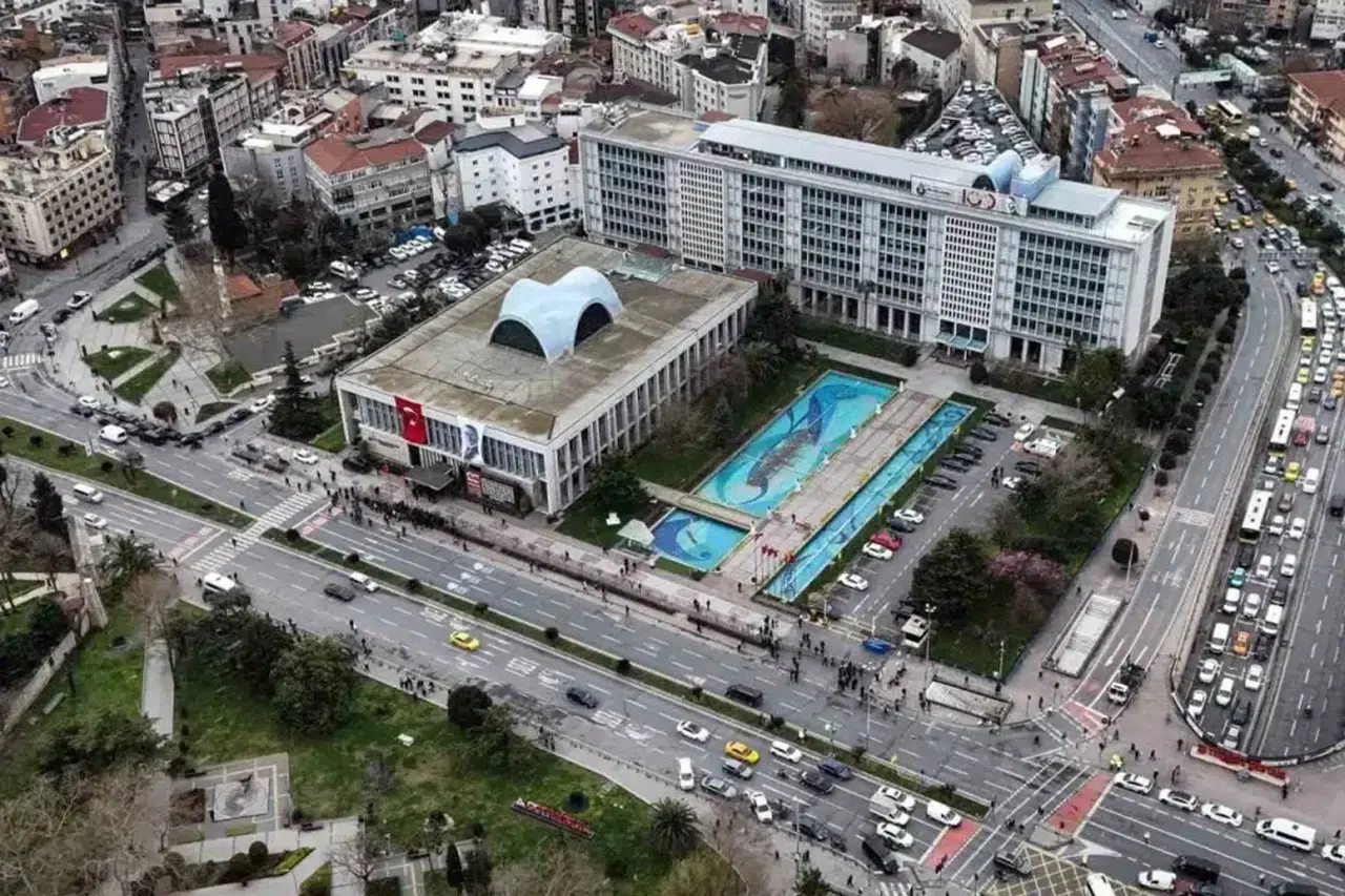 Jandarmadan İBB'ye operasyon! Çok sayıda gözaltı var