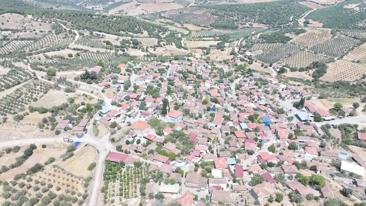 Manisa'da o mahallenin içme suyu sıkıntısı çözülüyor