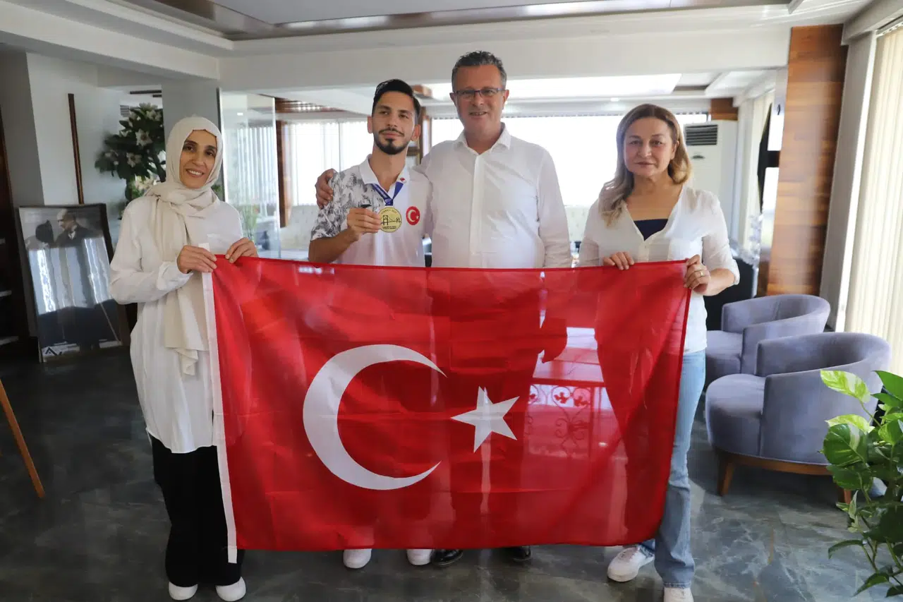 Alaşehirli milli sporcu Manisa'nın gururu oldu