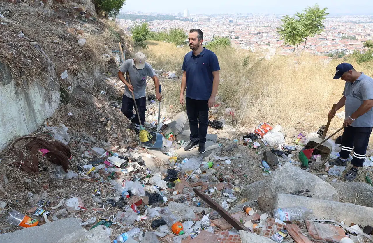 Belediye temizliyor, vatandaş kirletiyor