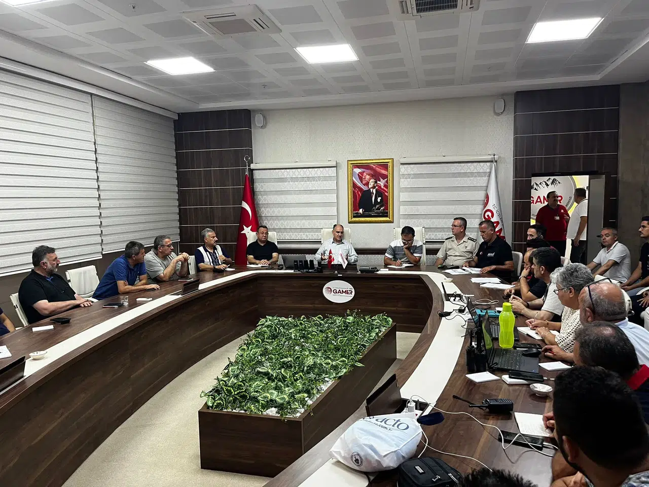 Manisa'dan Balıkesir’e destek ekipleri gönderildi