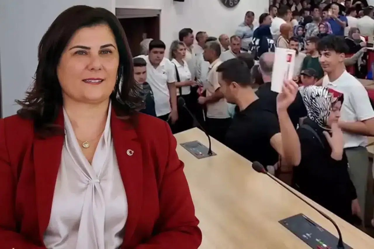 Çerçioğlu gerilimi sürüyor! Belediye meclis salonu bir anda karıştı