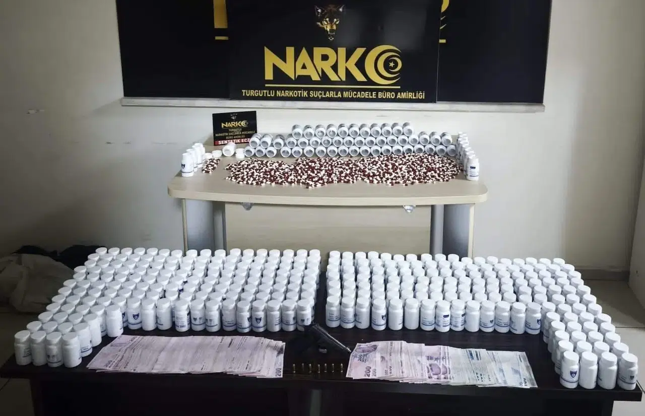 Manisa'da uyuşturucu operasyonu: 64 kişi tutuklandı