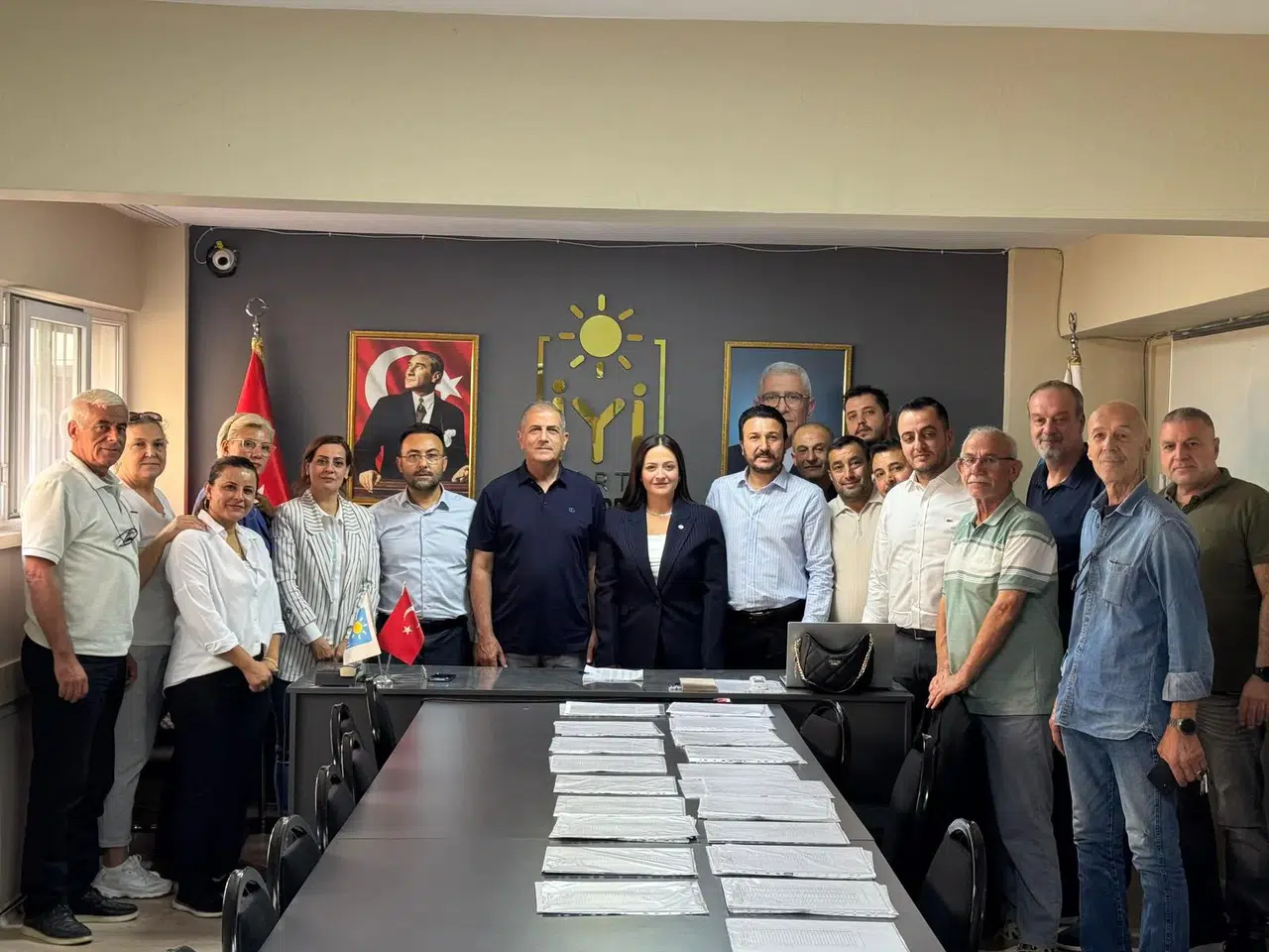 İYİ Parti Şehzadeler’de delege seçimlerine yoğun katılım