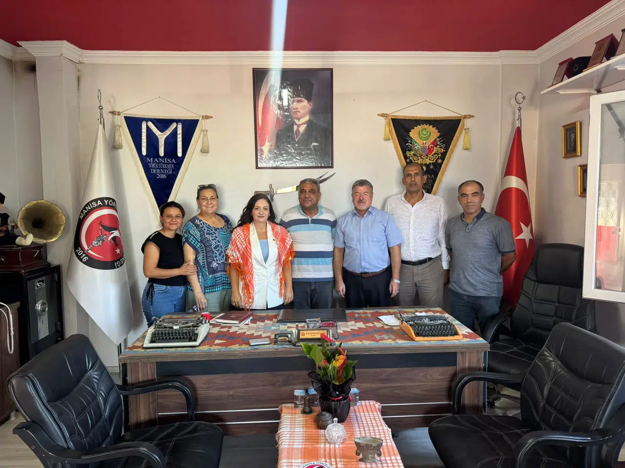 İYİ Parti Şehzadelerden Yörük Türkmen Derneğine Ziyaret