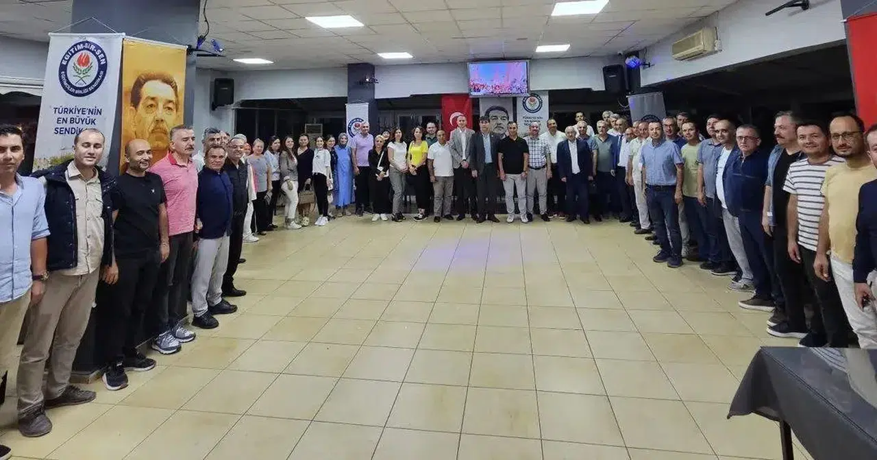 Eğitim-Bir-Sen'den Turgutlu’da istişare toplantısı
