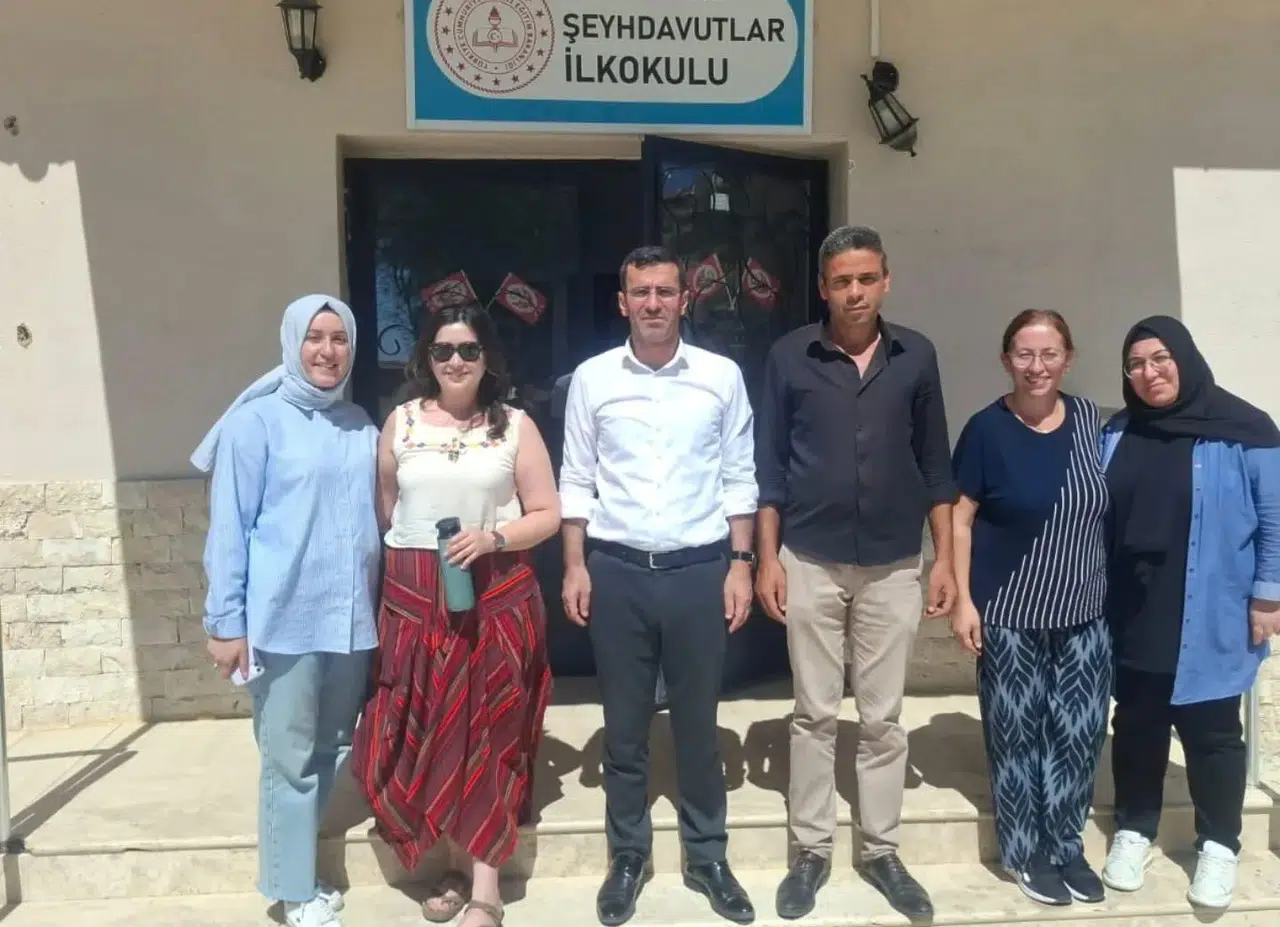 Müdür Yıldırak ilçedeki okulları ziyaret ediyor