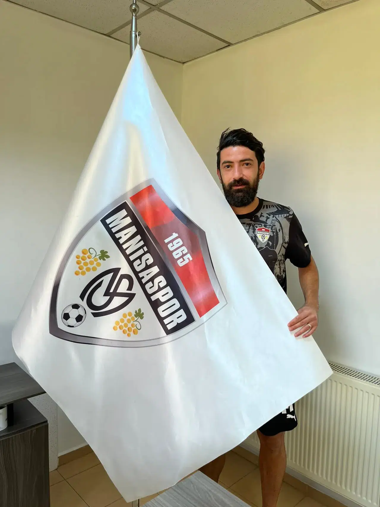 Manisaspor Ümit Yasin Arslan ile anlaştı