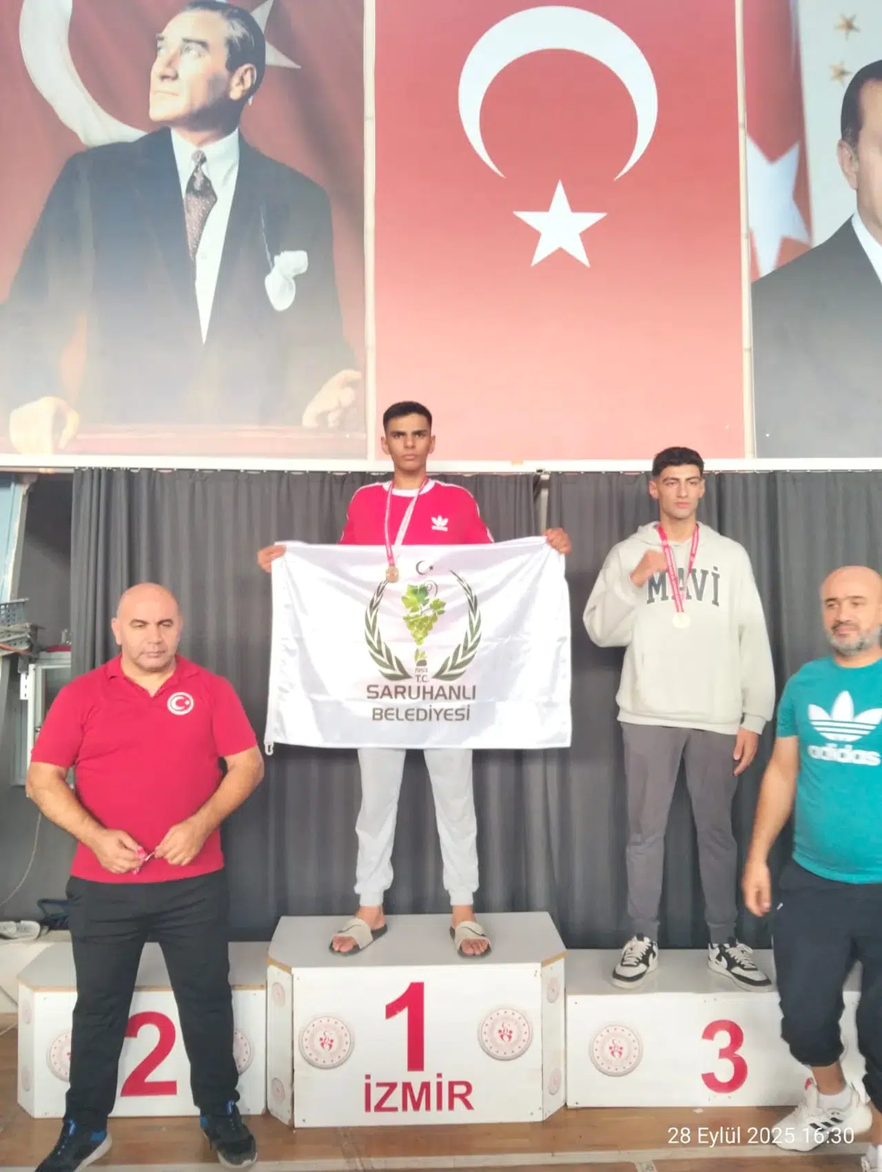 Saruhanlı Belediyesi Muaythai takımından 24 madalya