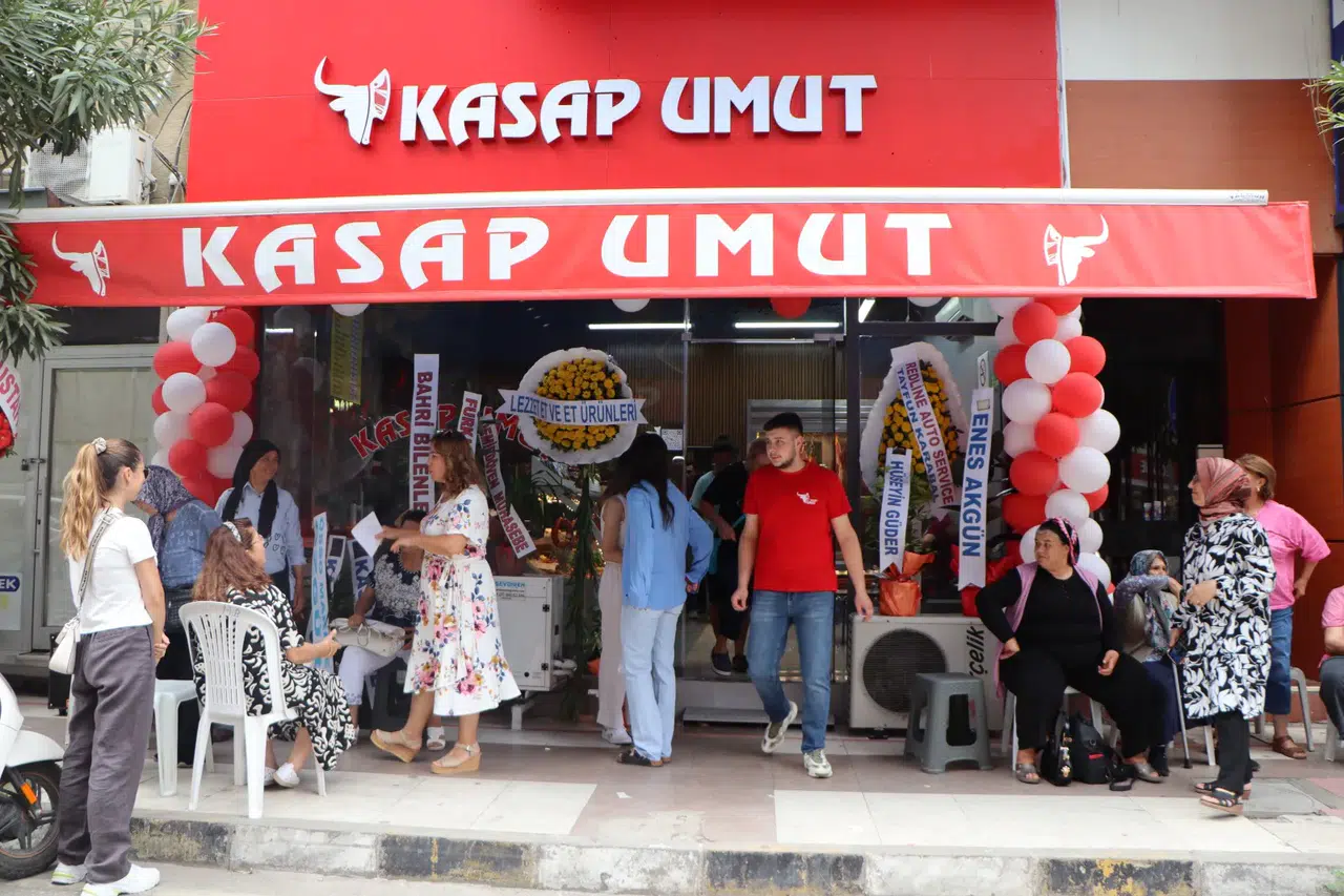 Umut Kasap kapılarını açtı
