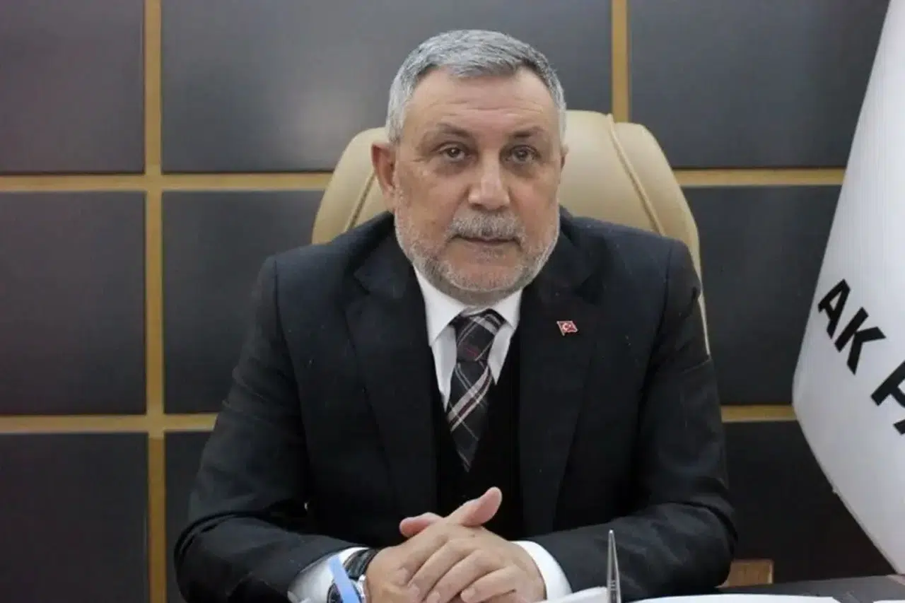 Oğlunun videosuyla şantaj yapılan AK Parti Başkan istifa etti