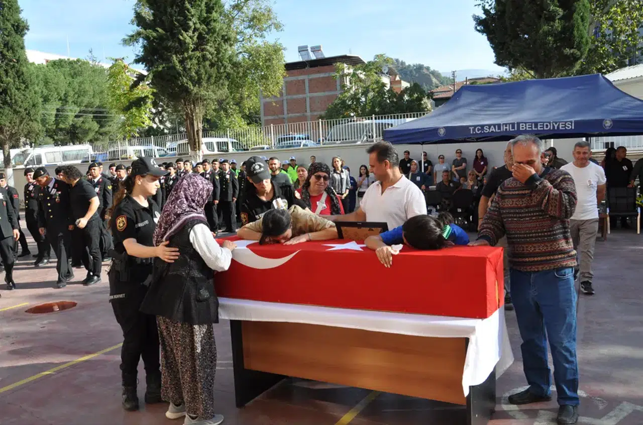 Tır faciasında yaralanan polisten acı haber