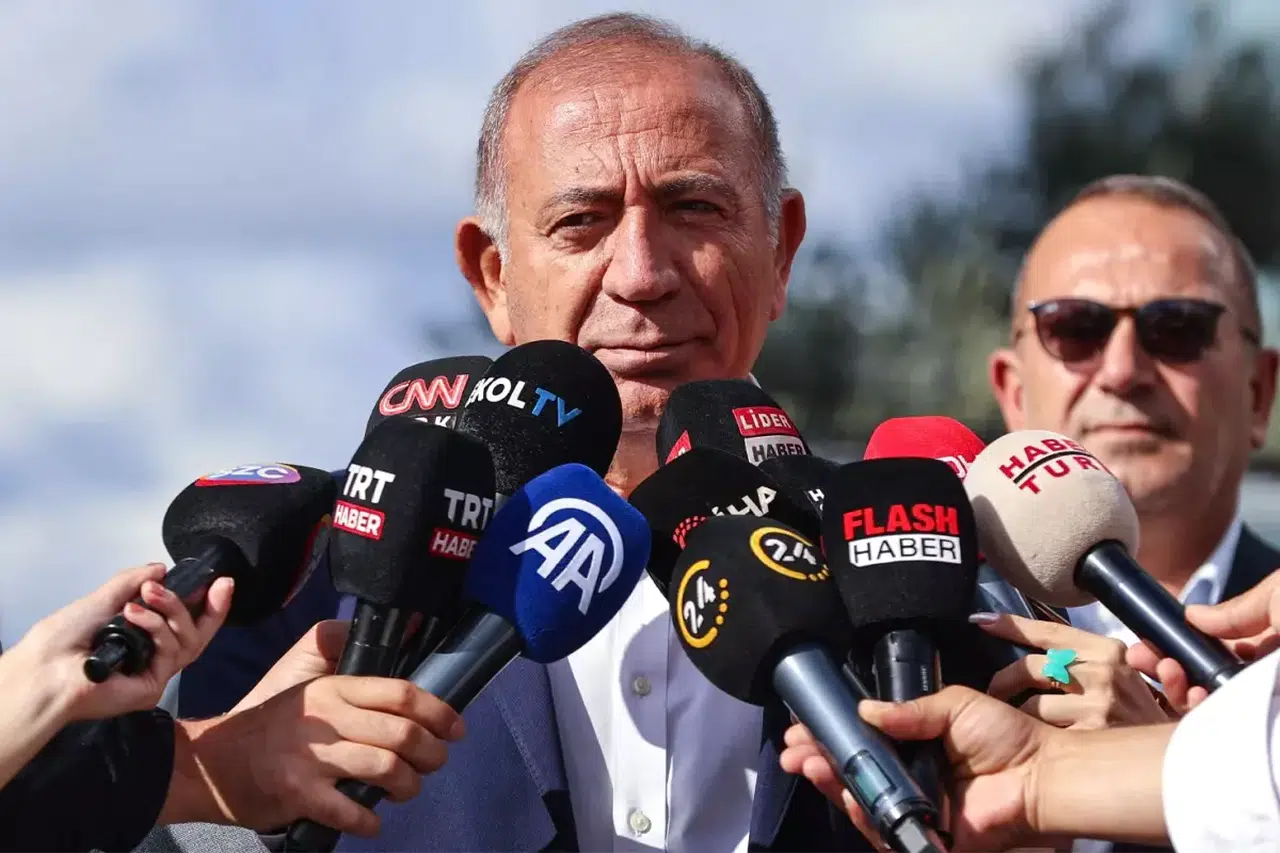 Gürsel Tekin'den krizin kapısı aralayacak sözler