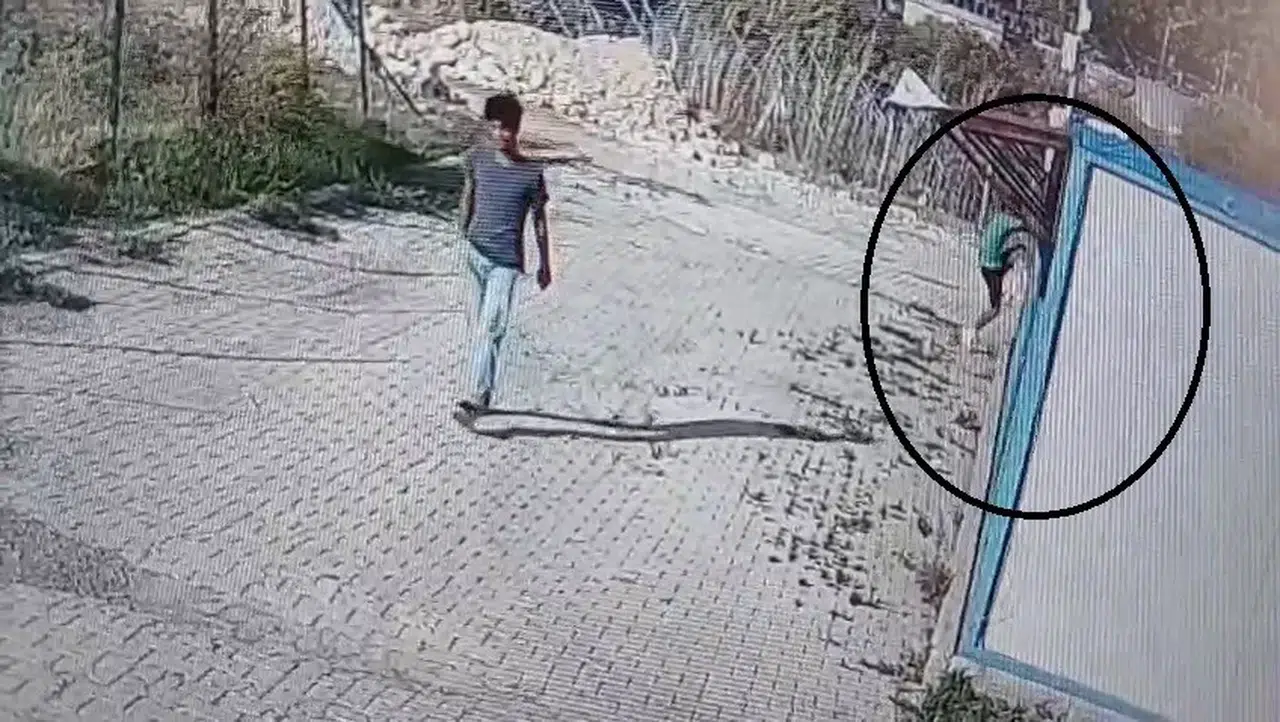 Böyle hırsızlık görmediniz! 30 saniye içerisinde laptop çaldı