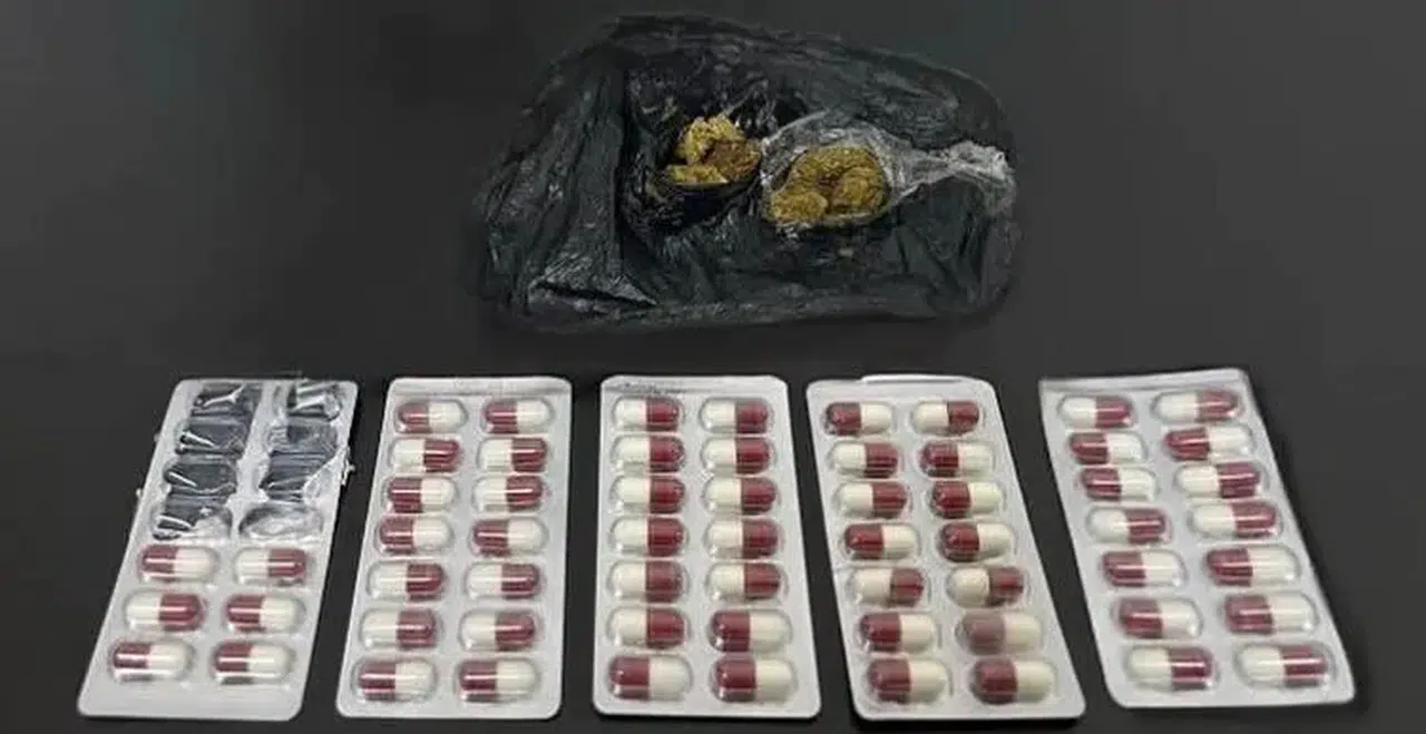 Şüphelilerin üstünden uyuşturucu madde çıktı