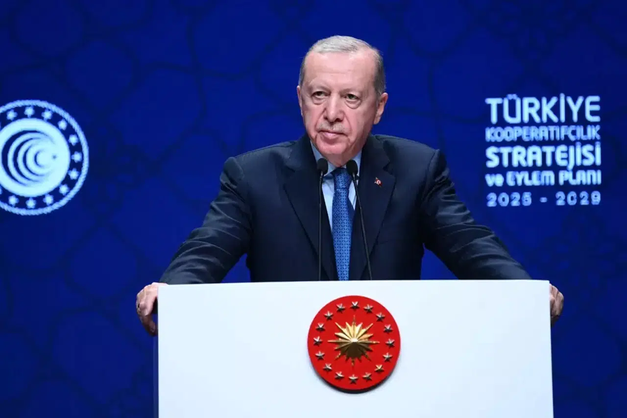 Müjdeyi salondakilere bizzat verdi: 3 milyar TL'lik kredi imkanı sunacağız