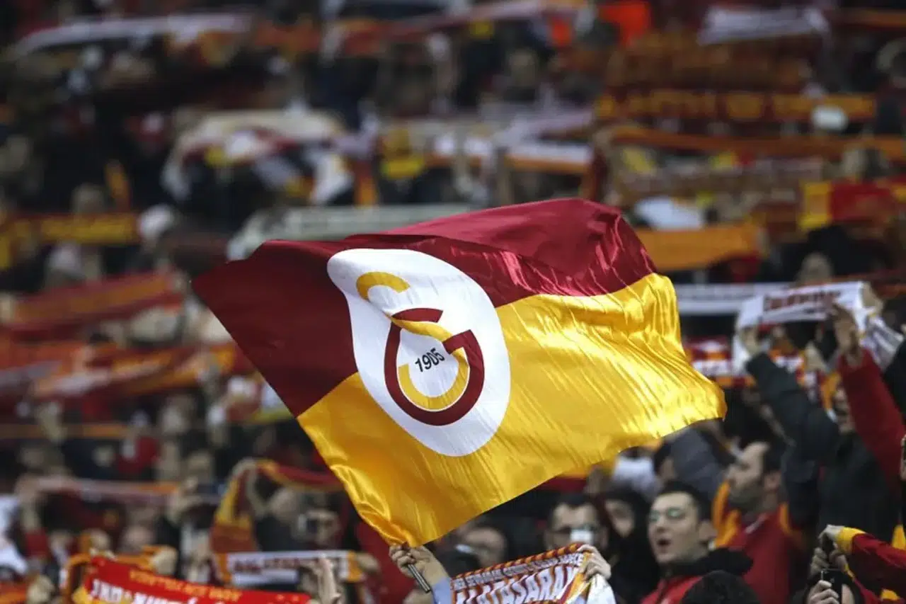 Galatasaray'a müjde! Çuvalla para hesaba geçti