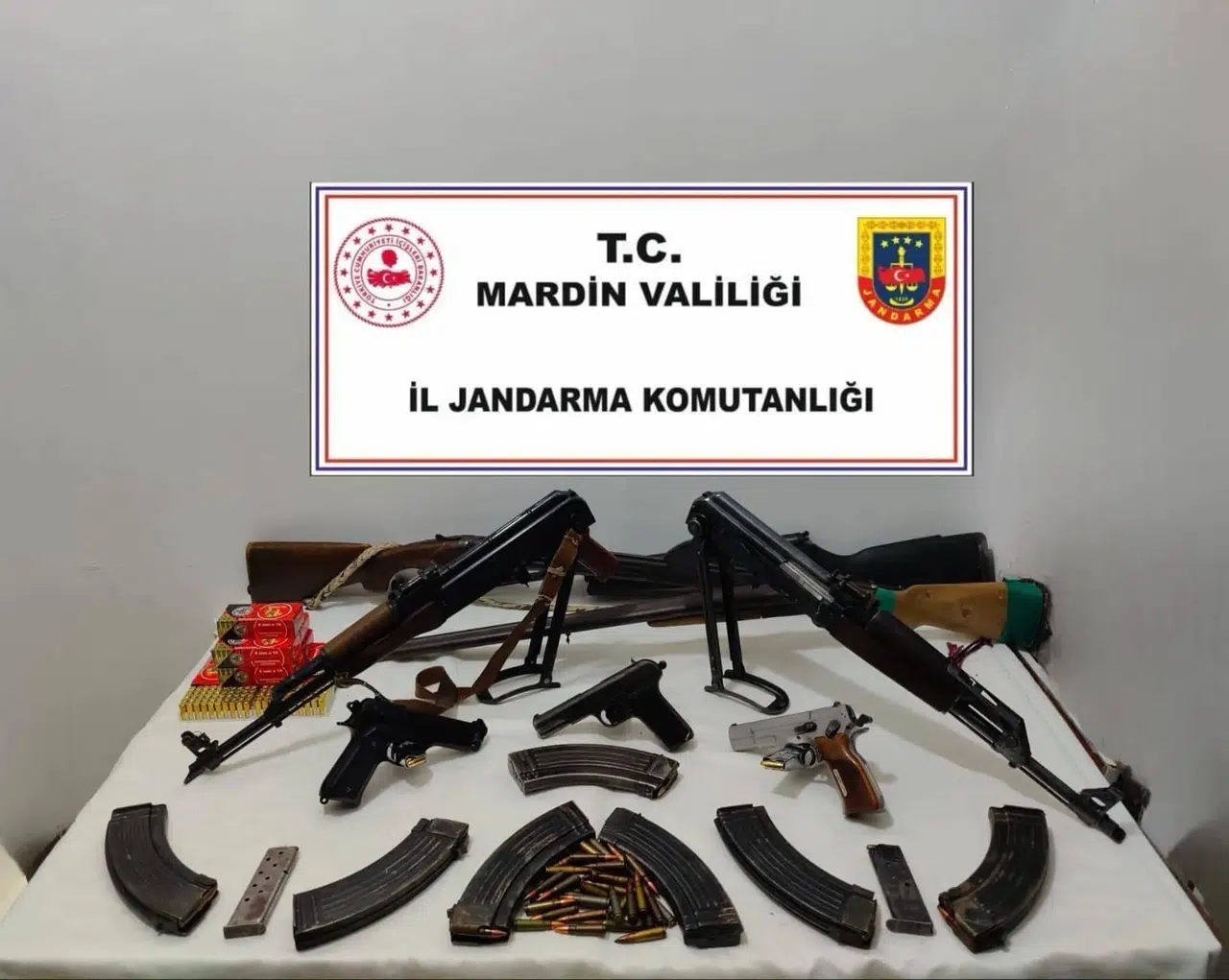 Jandarmadan kaçakçılık operasyonu: 2 gözaltı