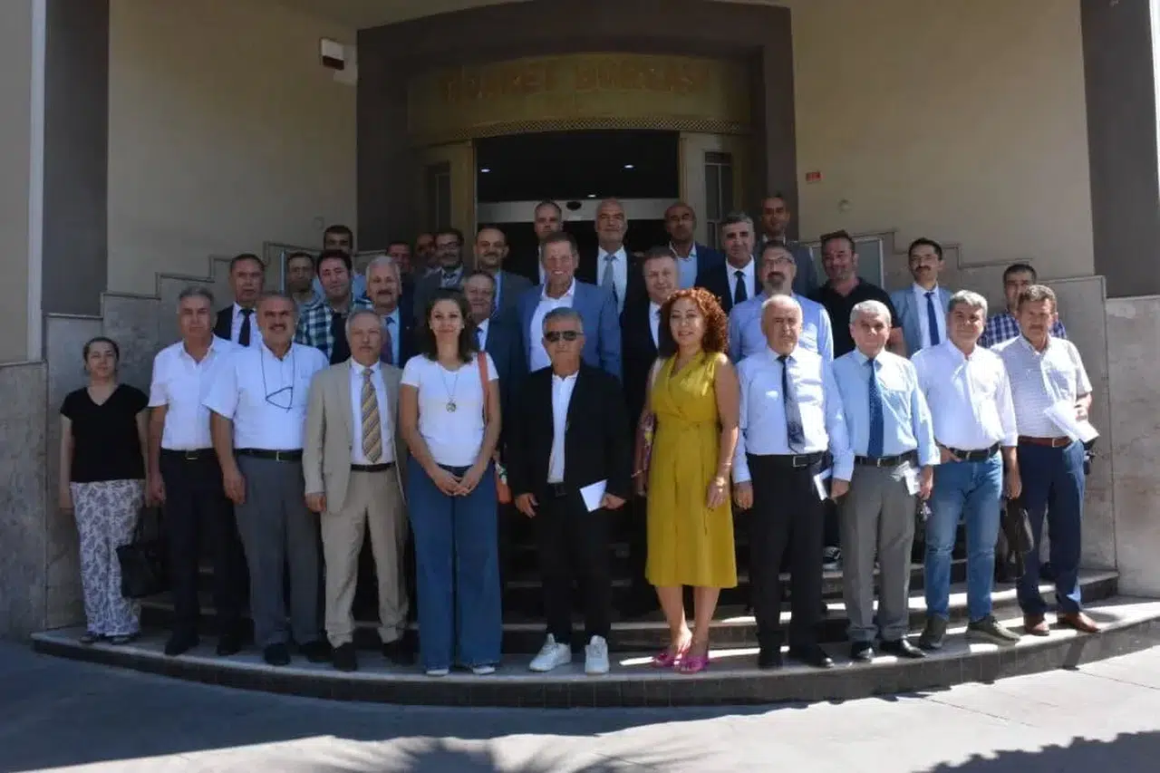 MANİSA TİCARET BORSASI’NDAN EĞİTİM ÖĞRETİM DESTEĞİ