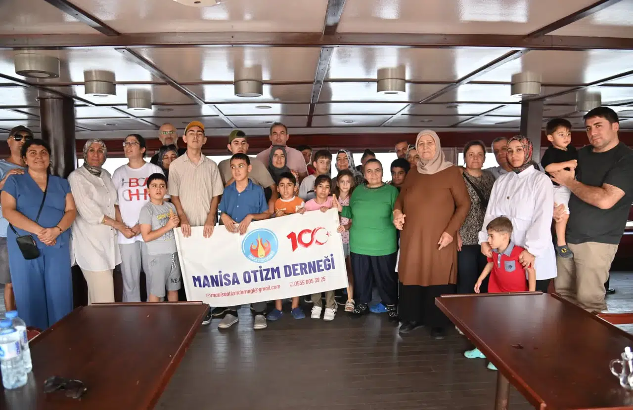 Manisa Otizm Derneği’nden Doğal Yaşam Parkı Gezisi