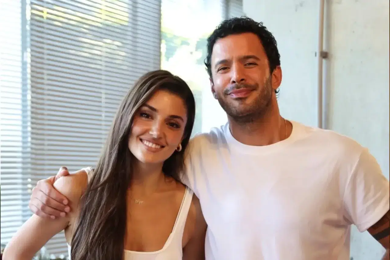 Hande Erçel ve Barış Arduç'un evlilik sahnesi paylaşıldı