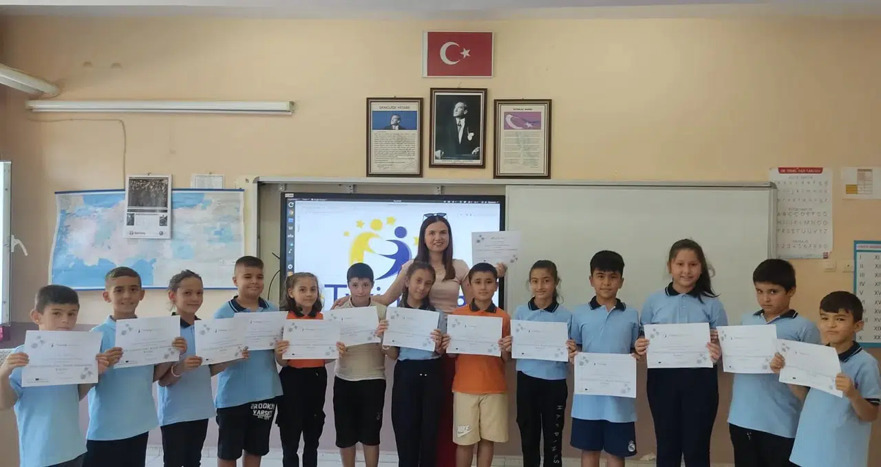 Manisalı öğrencilerin projeleri Ulusal Kalite Etiketi almaya hak kazandı