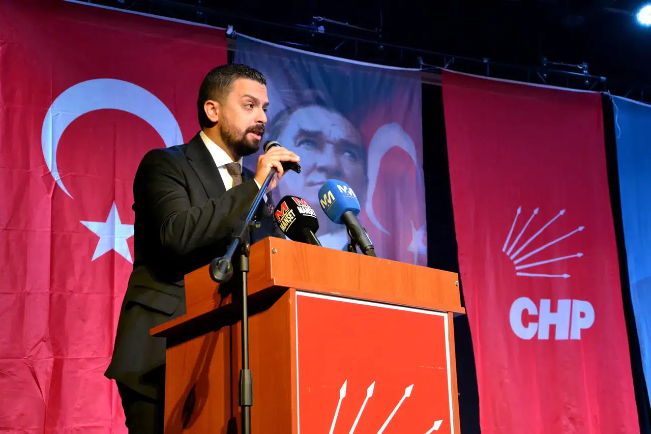 CHP Şehzadeler’de Mert Özkösemen yeniden başkan