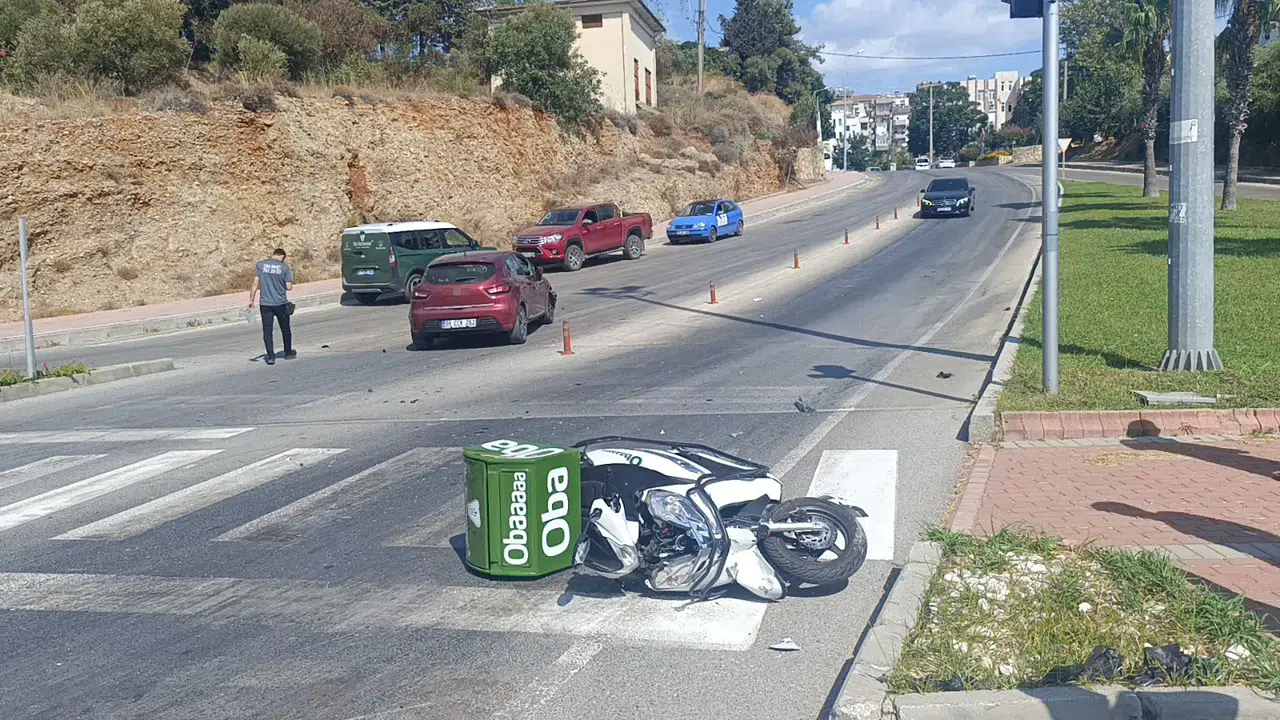 Motosiklet ile otomobil çarpıştı: 1 yaralı