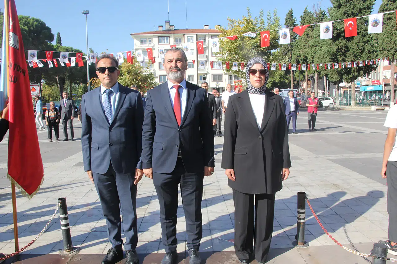 Kula'da ilköğretim haftası coşkuyla kutlandı