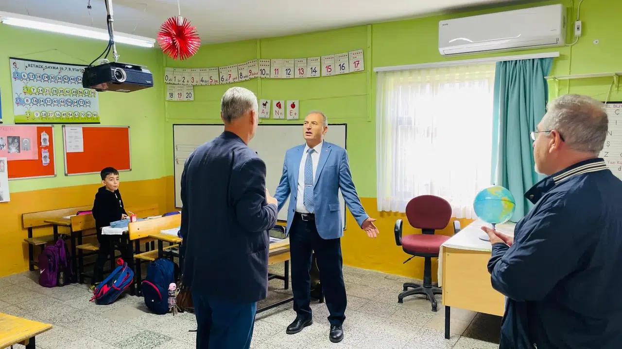 Demirtaş’tan Şehit Ferhat Alakuş İlkokuluna ziyaret