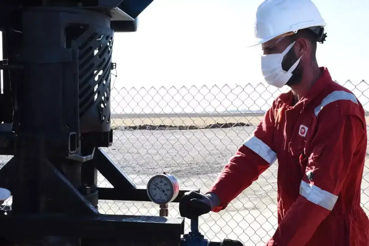 2 yıl aradan sonra petrol akışı yeniden başladı