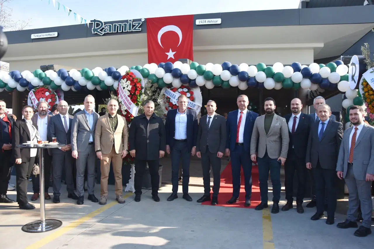 Manisa protokolü bu açılışta buluştu