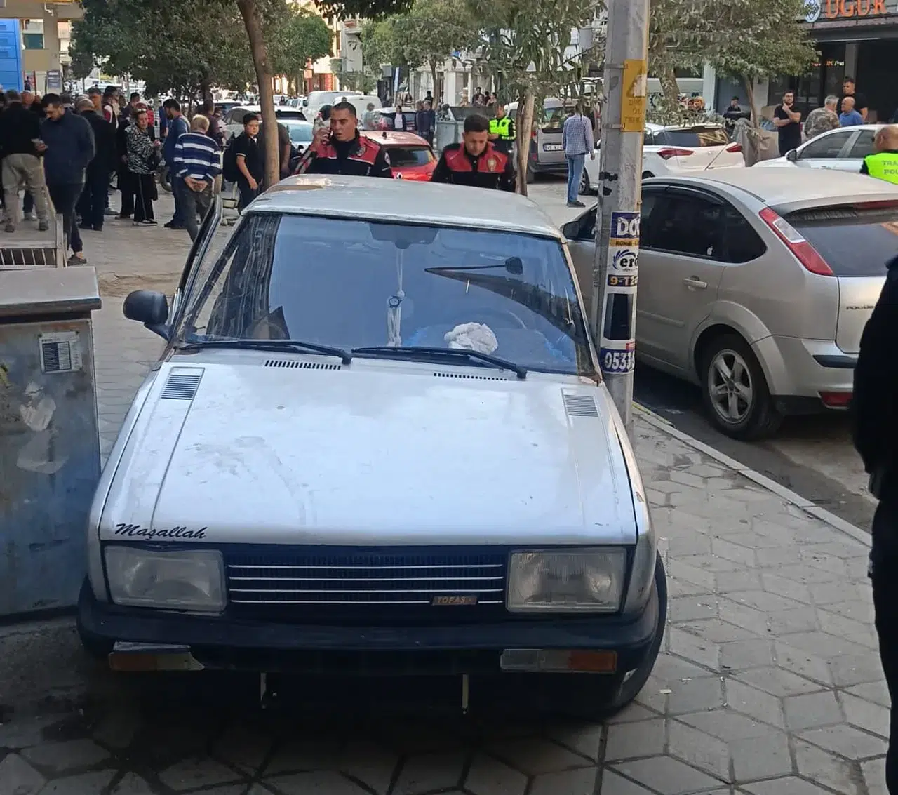 Polisten kaçmak isterken kaldırımda sıkıştı