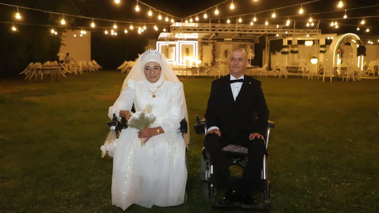 Evlilikleri engel tanımadı