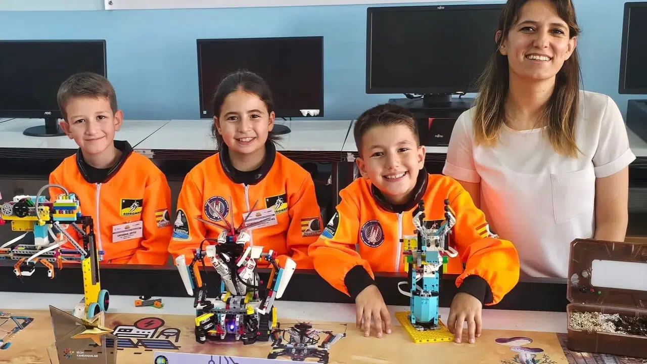 Demircili Minik Akıncılar Türkiye’nin gururu oldu