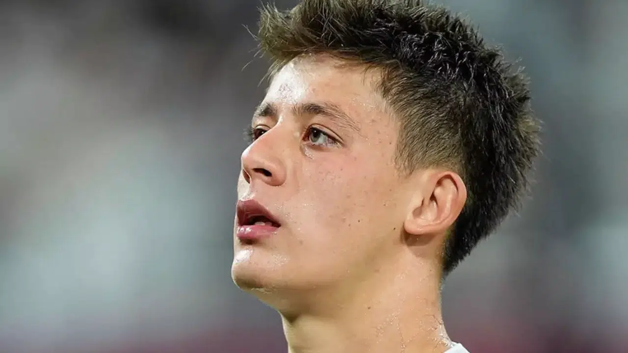 Real Madrid'den göğsümüzü kabartan Arda Güler paylaşımı