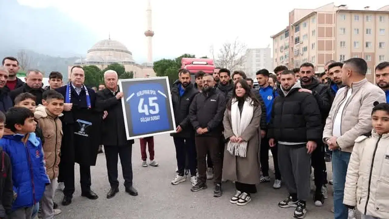 Nurlupınarspor Başkan Gülşah Durbay'ı andı