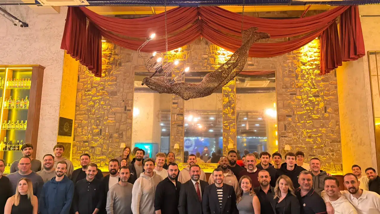 Glint Manisa Basket’te yılbaşı öncesi hedef odaklı buluşma