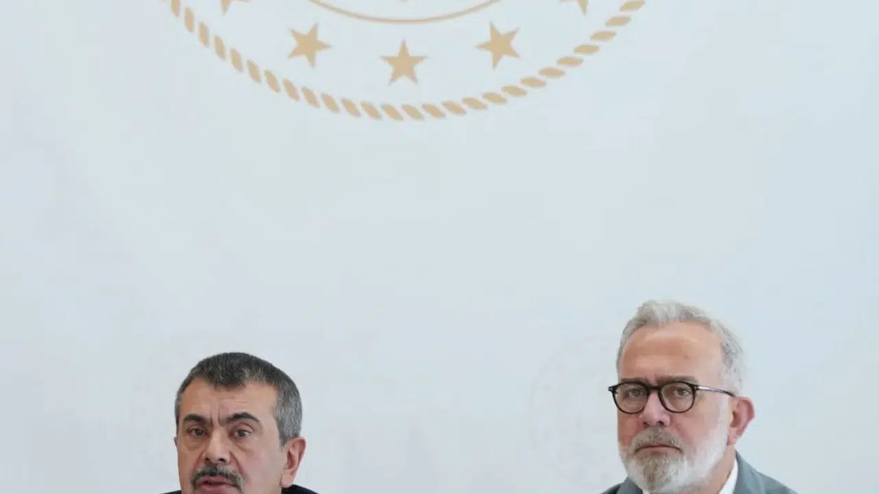 Bahadır Yenişehirlioğlu, Demirci’ye yeni okul müjdesi