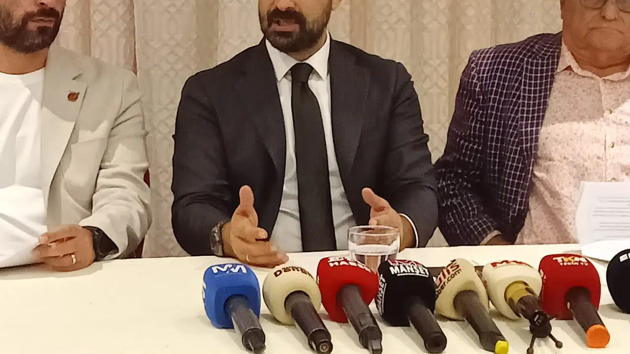 ARINÇ'TAN TERÖRLE MÜCADELEDE BİRLİK VE KARARLILIK MESAJI